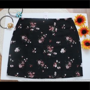 NWT Ann Taylor Loft Women’s Floral Skirt